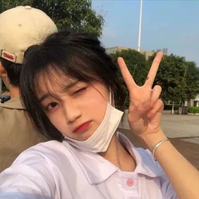  情侣头像明天也一起走吧