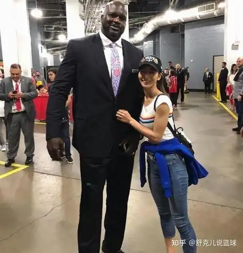  揭秘日本最美nba记者宫河玛雅,为何爆红网络,真人版赤木晴子