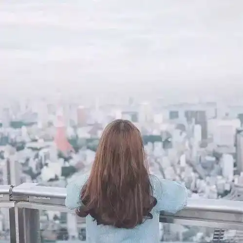  对自己颜值不自信无所谓学学这几招背影杀吧,旅行生活都能用