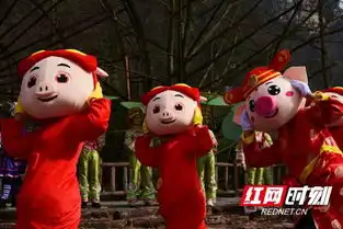  外国情侣迷上土家族春节年味
