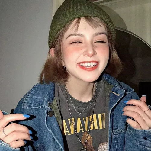  个性欧美微信头像一杯敬过去一杯敬过不去