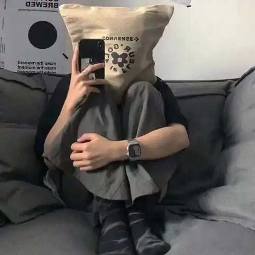  男生头像即使年年不见也要岁岁平安