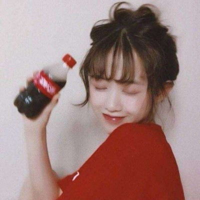 红色的qq头像情侣头像女