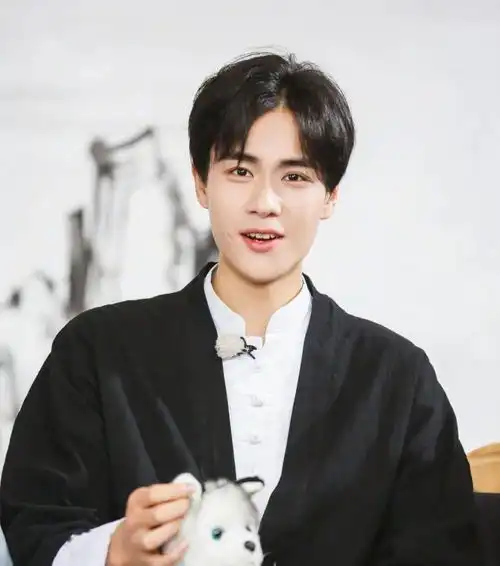 头像大全小朋友是要随时被放进怀里的 头像大全小朋友是要随时被放进怀里的