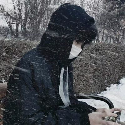  高冷男生头像