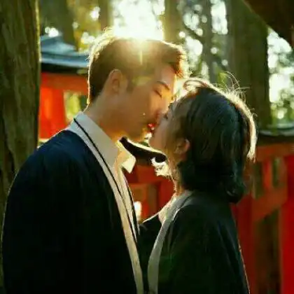  适合00后学生用的情侣头像,qq个性校服情侣头像一男一女