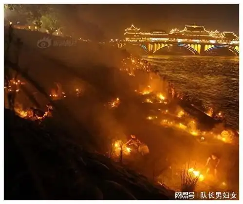  央媒怒批城管收冥纸行为于情于理讲不通,不近人情不尽人意