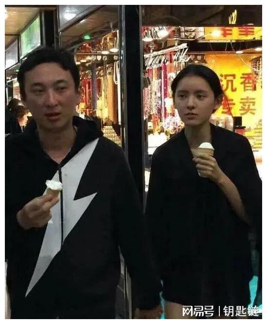  王思聪更换头像,疑似回应私生子传闻,黄一鸣曝王思聪知道孩子