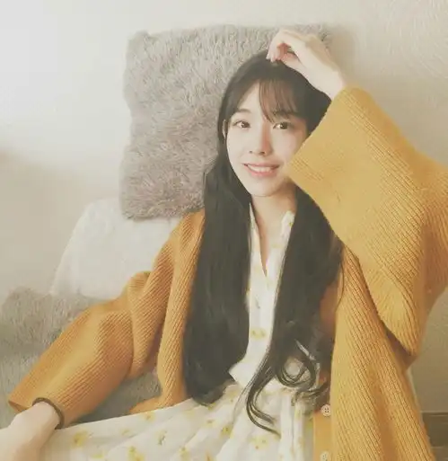 男生情侣头像图片孙一宁