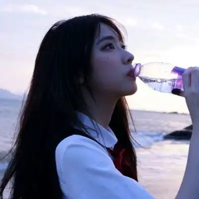  清纯高冷女生头像侧脸真实同一人多张