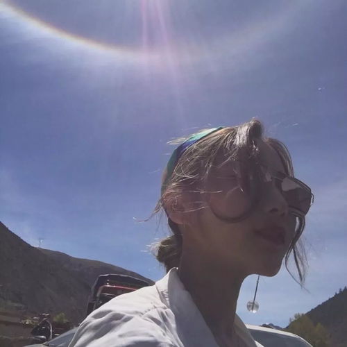 不离不弃的情侣头像两张