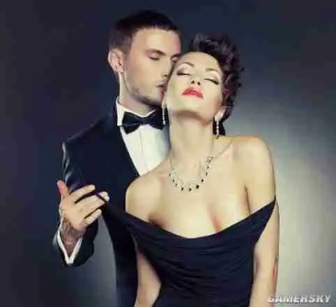 情侣头像女朋友不是人巩