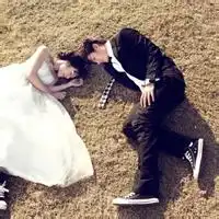 真人婚纱情侣头像图片女