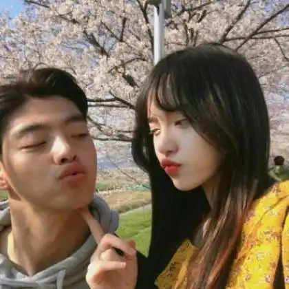  情侣头像幸福浪漫爱情做世上最幸福的情侣让别人羡慕吧