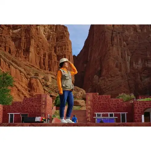 漫游新疆库车神秘大峡谷 漫游新疆库车神秘大峡谷