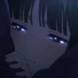  黑暗冷酷动漫情侣头像一左一右扎女孩的小辫子