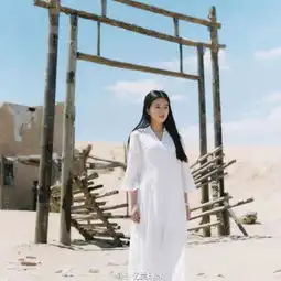  典雅脱俗天工大女生被赞紫霞仙子