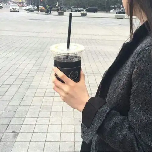  qq头像女生,,,谢谢了多要几张