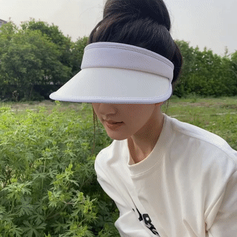  要是有赵露思一半的抗晒意识,也不至于夏天还没到就黑了