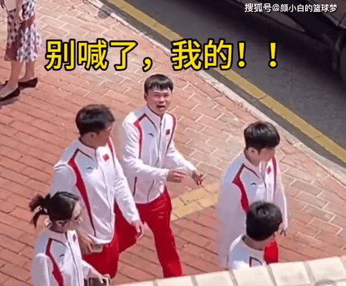  樊振东人缘太好了谢瑜换头像潘展乐改简介摄影师直言爱上小胖