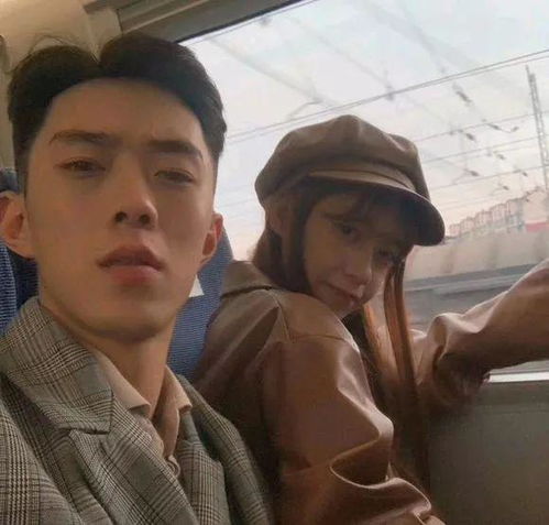 超甜情侣头像一半一张一
