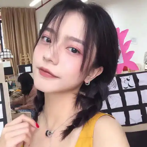 情侣头像图片真人女生手