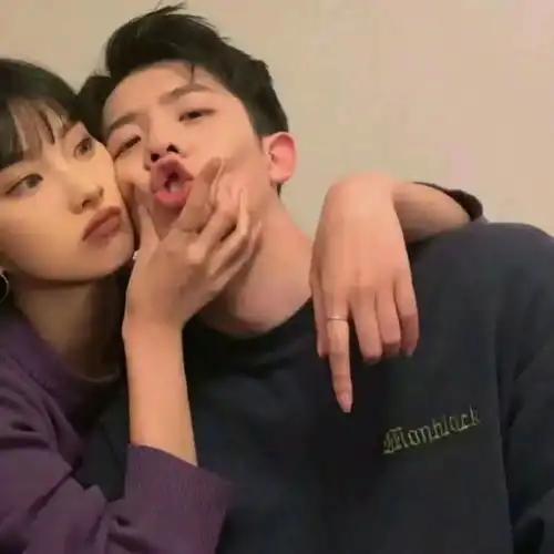  朋友圈文案情头