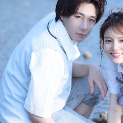  氛围感双人情侣头像,真人一男一女甜蜜情头