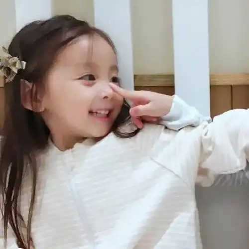 qq萌娃头像情侣头像天秤