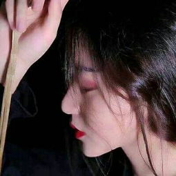  2018年长发头像女生伤感头像精选明明没有用也还是放不下