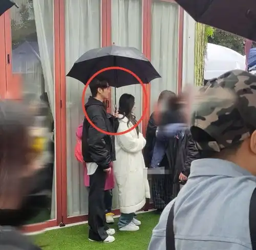  暴风眼热播中,杨幂又一姐弟剧来袭,和男主身高差萌翻了