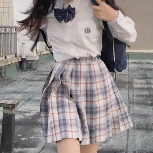  头像朋友圈简短温暖的文案句子