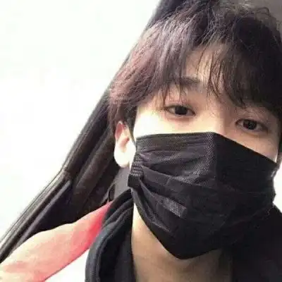  精神小伙男头幸与不幸都有尽头