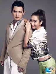 严屹宽杜若溪登情人节刊封面搭肩耳语尽显甜蜜 严屹宽杜若溪登情人节刊封面搭肩耳语尽显甜蜜