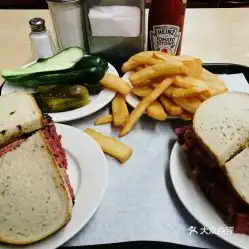  katzsdelicatessen的pastrami热三明治好不好吃用户评价口味怎么样纽约美食pastrami热三明治实拍图片大众点评