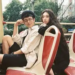  求情侣头像,画风要好