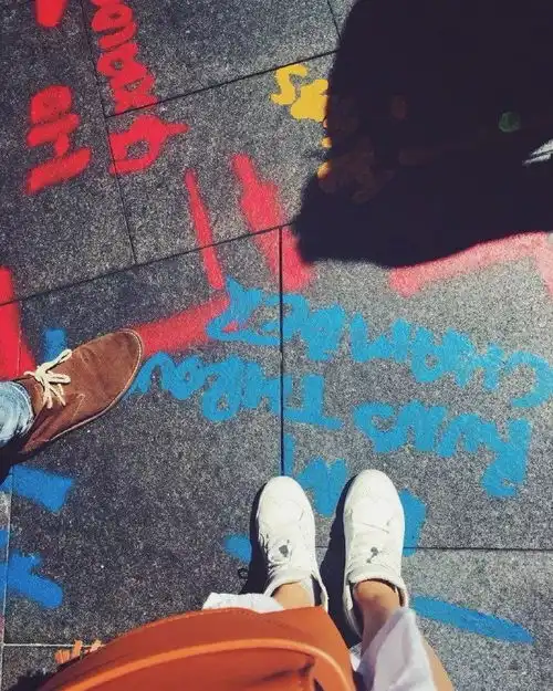 谈什么佛系,这对异想天开的小情侣把家装进4㎡房车,8个月环游大半个中国,低成本还超浪漫搜狐旅游搜狐网 谈什么佛系,这对异想天开的小情侣把家装进4㎡房车,8个月环游大半个中国,低成本还超浪漫搜狐旅游搜狐网