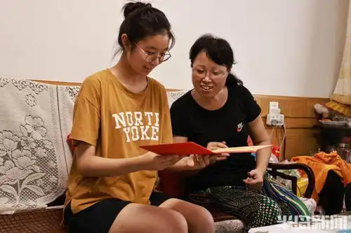  新闻追踪丨大学副校长送来通知书,爱心企业将助学励志女孩刘娇致谢好好学习,不辜负厚望