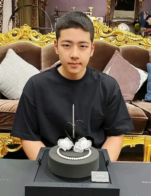 基因无法骗人看爸去哪儿7位萌娃,10年后颜值差距一目了然 基因无法骗人看爸去哪儿7位萌娃,10年后颜值差距一目了然