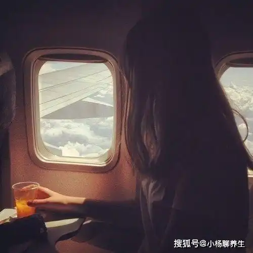  心情不好时发的伤感,说散就散了的爱情伤感说说