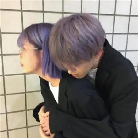 情侣头像甜甜的双人,我和你之间的距离只有一颗心 情侣头像甜甜的双人,我和你之间的距离只有一颗心