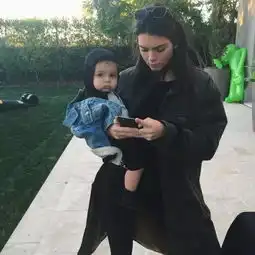 上周的instagram之星是谁想知道的赶快看过来