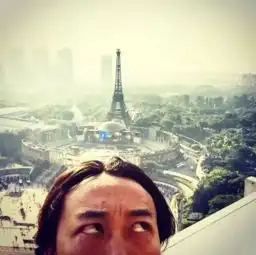  求陈奕迅扣扣头像要戏剧性的
