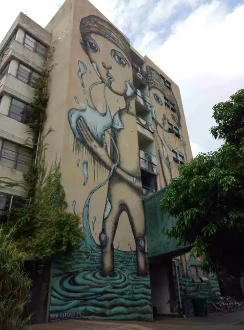  涂鸦diy集市创意书店咖啡馆...这里是深圳文艺小资的聚集地