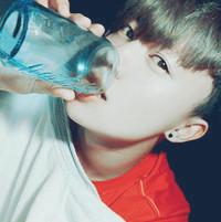  跪求好看的个性情侣头像,一男一女