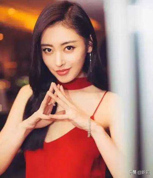  所有电影只演自己的全智贤,顶流小鲜肉们轮番陪跑