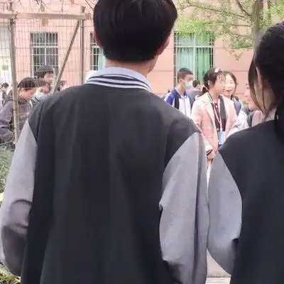  下一秒就会谈恋爱的qq离线留言