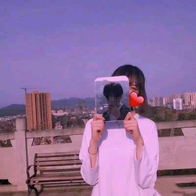  情侣头像真人两张配对攻上眉头存在心头