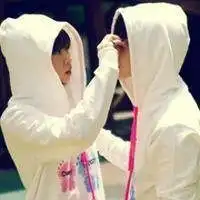  情侣头像亲吻抱在一起微信头像图片大全