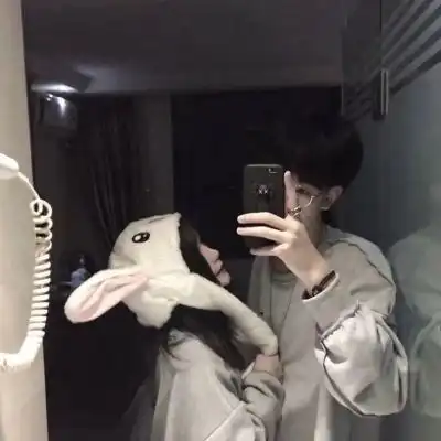  最近手头有点紧,能不能借你的手我情侣头像我要个性网